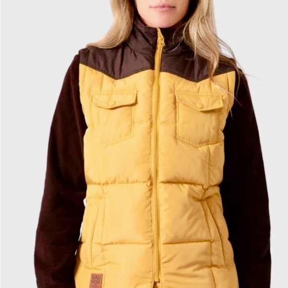 Kimes Ranch Jackets & Blazers - NWT Kimes Ranch womens wyldfire mustard vest SIZE X-LARGE